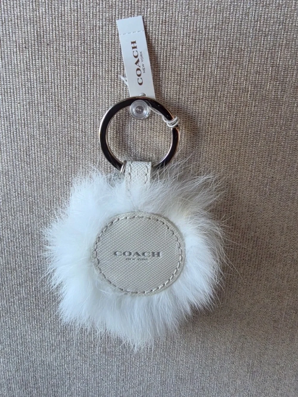COACH WHITE FURRY LION KEYRING W/COACH CHARM SILVER-TONE NWT W/COACH BOX